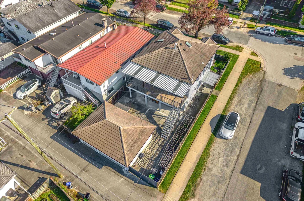 3403 E 26TH AVENUE, Vancouver BC V5R 1M2, Vancouver BC — Residential for Sale - Photo 3