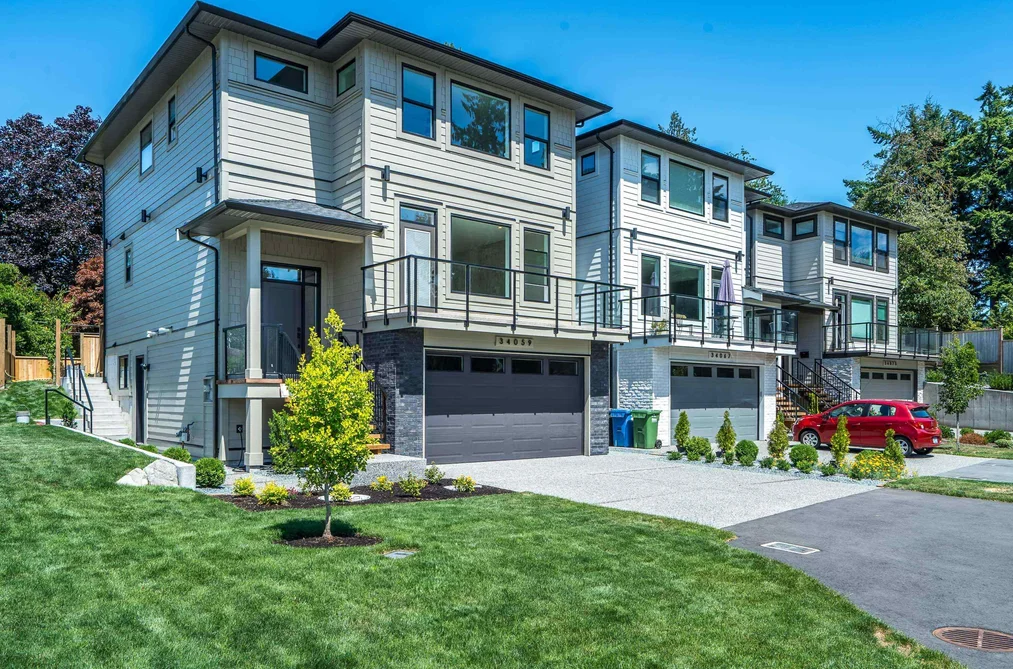 34059 WOODBINE STREET, Abbotsford BC V2S 2R3, Abbotsford BC — Residential for Sale - Photo 2