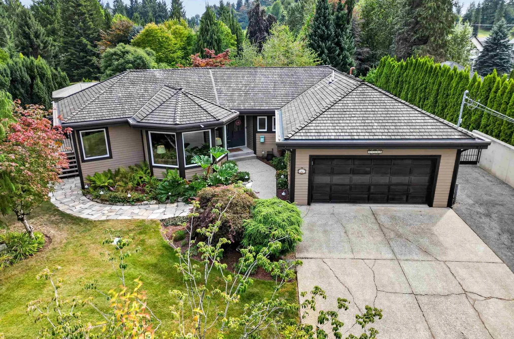 House for sale at 34088 York Avenue Mission British Columbia - MLS: R3168147