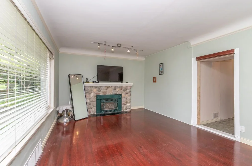 341 W 24TH STREET, North Vancouver BC V7M 2C7, North Vancouver BC — Residential for Sale - Photo 3