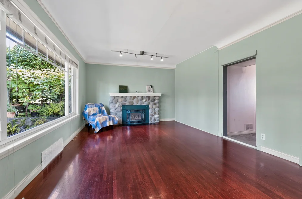 341 W 24th Street, North Vancouver, BC - MLS: R3161869 - Photo 6