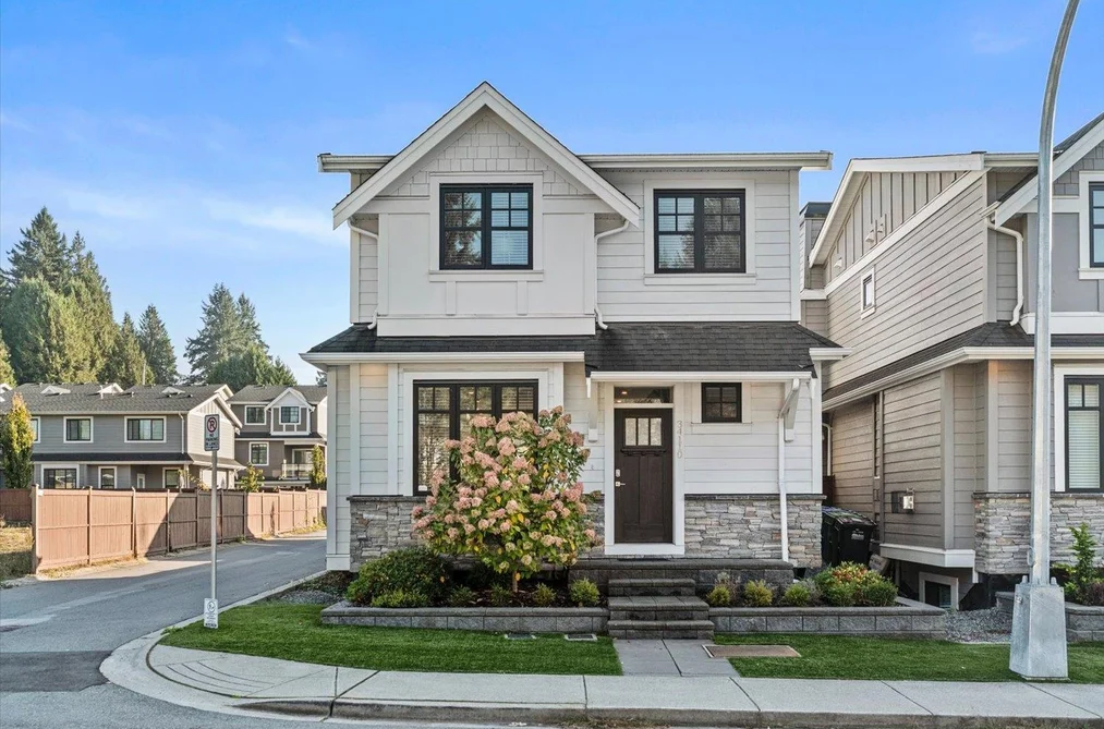 34110 Larch St, Abbotsford, BC - MLS: R3174283