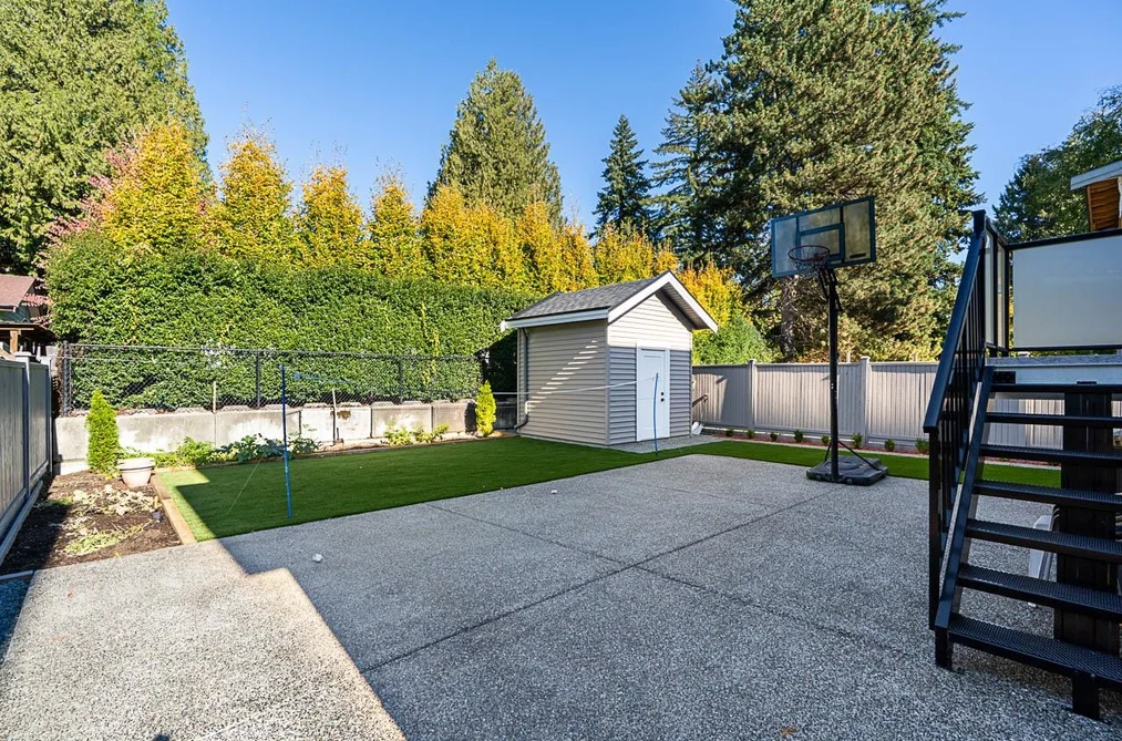 34151 Larch Street, Abbotsford, BC - House for Sale - Photo 32 of 35 34151 Larch Street, Abbotsford, BC - House for Sale - Photo 32 of 35