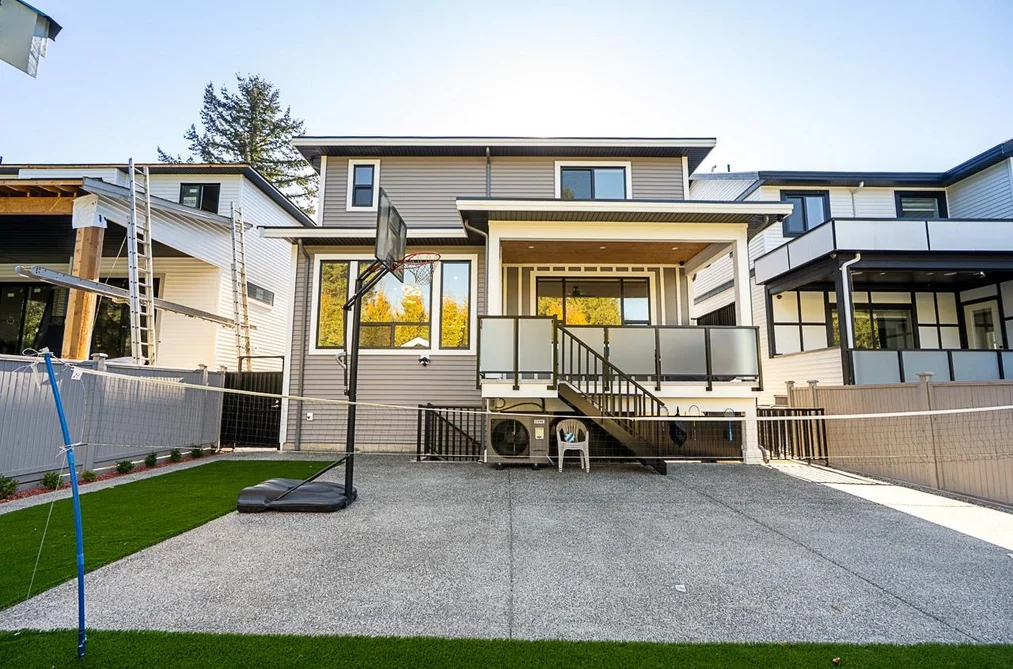 34151 Larch Street, Abbotsford, BC - House for Sale - Photo 34 of 35 34151 Larch Street, Abbotsford, BC - House for Sale - Photo 34 of 35