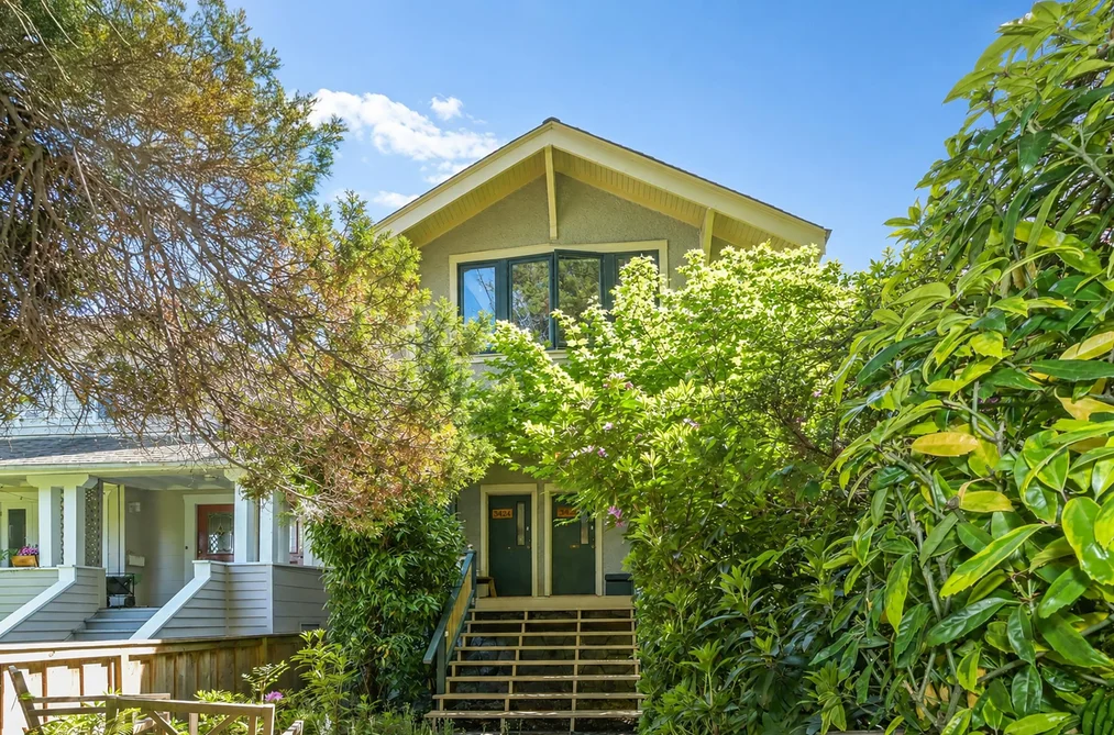 House for sale at 3422 - 3424 W 2nd Avenue Vancouver British Columbia - MLS: R3134259