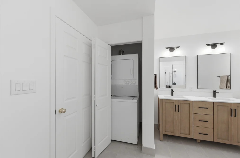 3428 W 7th Avenue, Vancouver, BC - Half Duplex for Sale - Photo 30 of 31 3428 W 7th Avenue, Vancouver, BC - Half Duplex for Sale - Photo 30 of 31