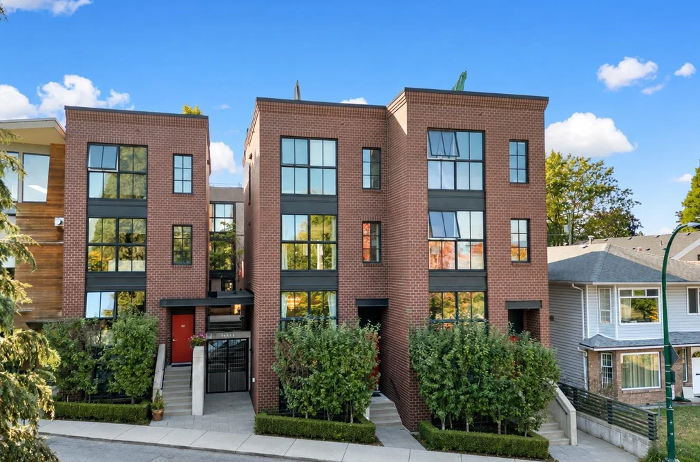 Townhouse for sale at 3431 Porter Street Vancouver British Columbia - MLS: R3165255