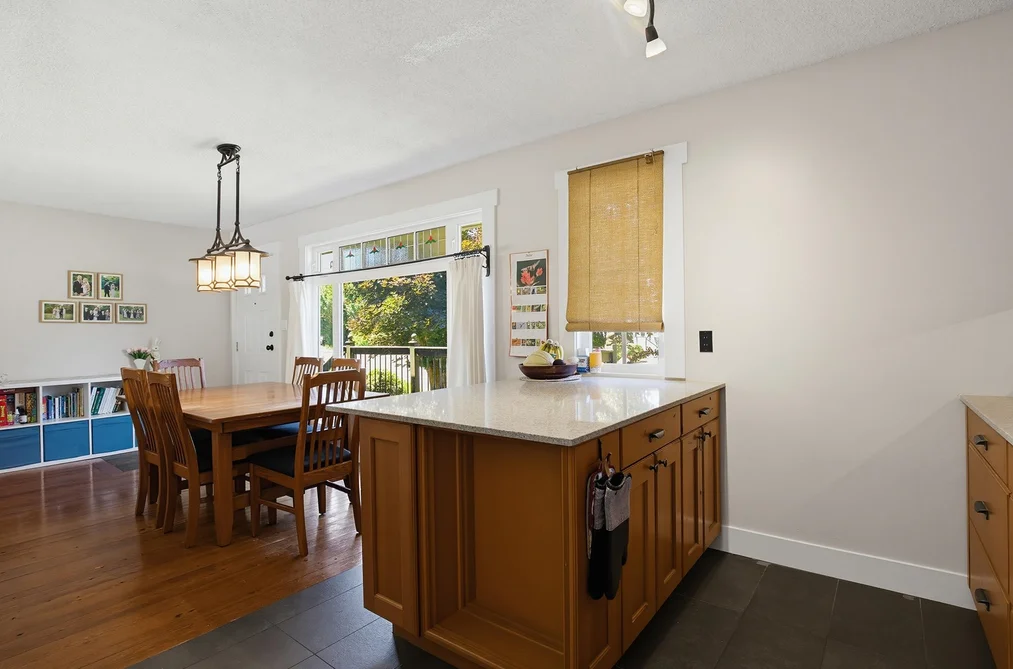 34348 LABURNUM AVENUE, Abbotsford BC V2S 4T9, Abbotsford BC — Residential for Sale — Photo 11 of 40