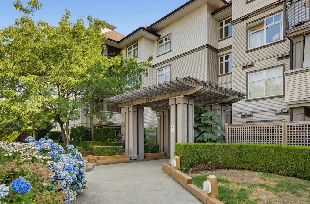 Condo for sale at 344 27358 32 Avenue Langley British Columbia - MLS: R3158061