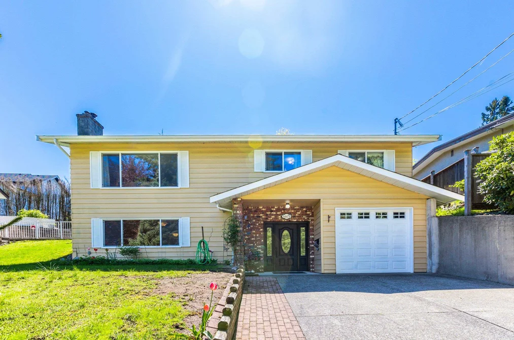 House for sale at 34470 Laburnum Avenue Abbotsford British Columbia - MLS: R3087050