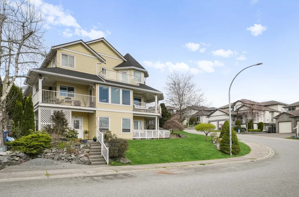 3449 PROMONTORY COURT, Abbotsford BC V2T 6S8, Abbotsford BC — Residential for Sale - Photo 2