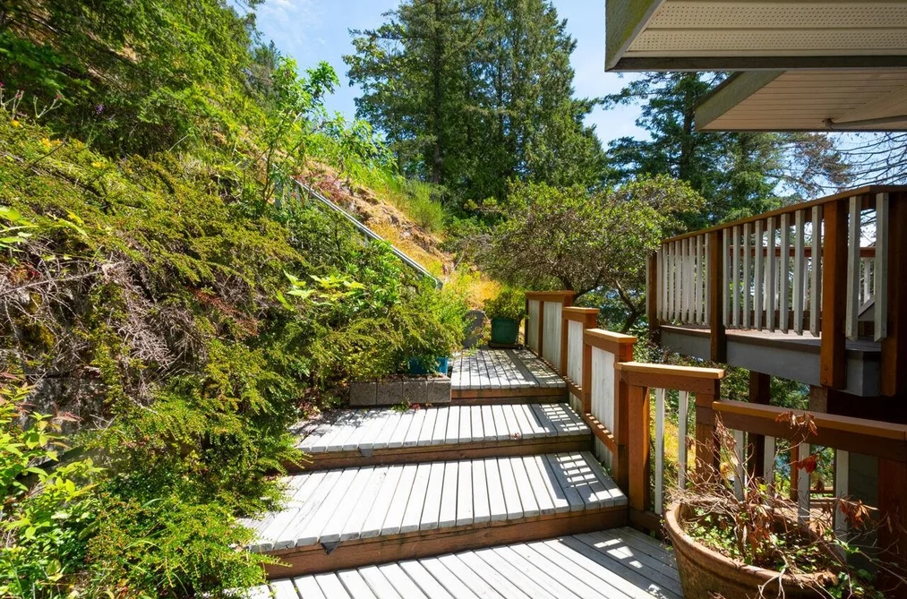 345 DAVID ROAD, Bowen Island BC V0N 1G1, Bowen Island BC — Residential for Sale - Photo 4