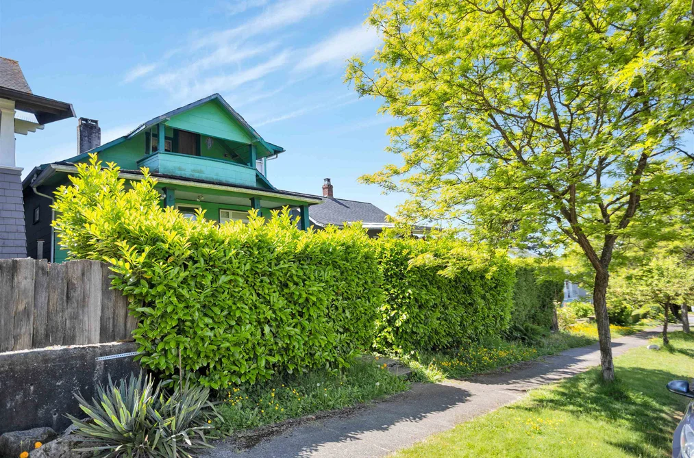 3450 OXFORD STREET, Vancouver BC V5K 1N9, Vancouver BC — Residential for Sale - Photo 3