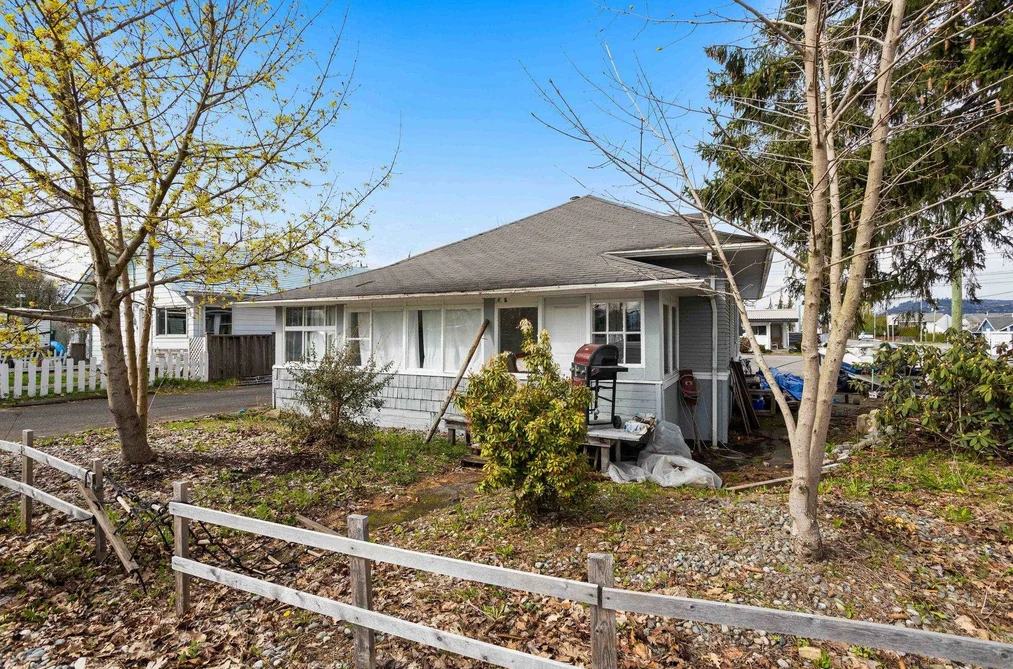 House for sale at 34595 2 Avenue Abbotsford British Columbia - MLS: R3065803