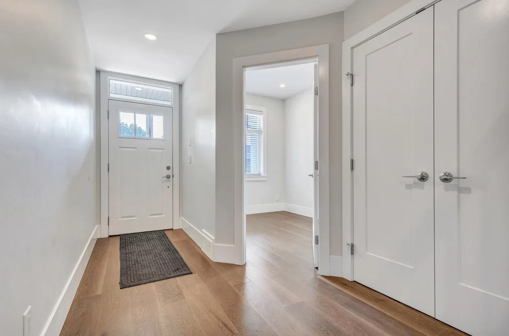 34645 3RD AVENUE, Abbotsford BC V2S 8B9, Abbotsford BC — Residential for Sale - Photo 3