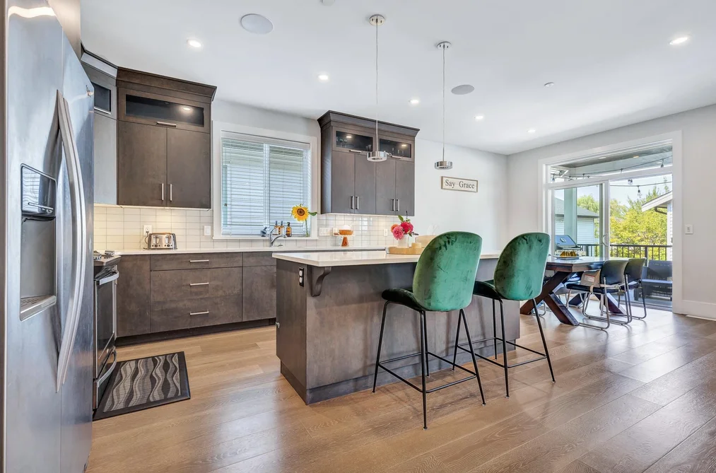 34645 3RD AVENUE, Abbotsford BC V2S 8B9, Abbotsford BC — Residential for Sale - Photo 4