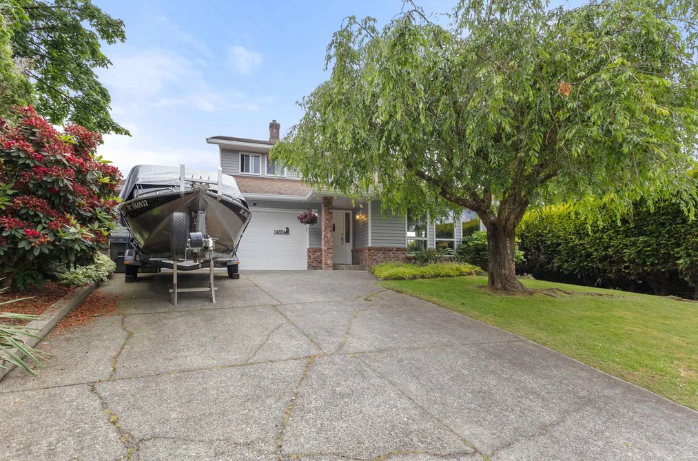 House for sale at 34654 Dunsmuir Court Abbotsford British Columbia - MLS: R3107083