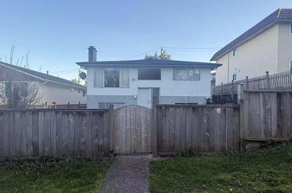 House for sale at 3466 E 2nd Avenue Vancouver British Columbia - MLS: R3122588