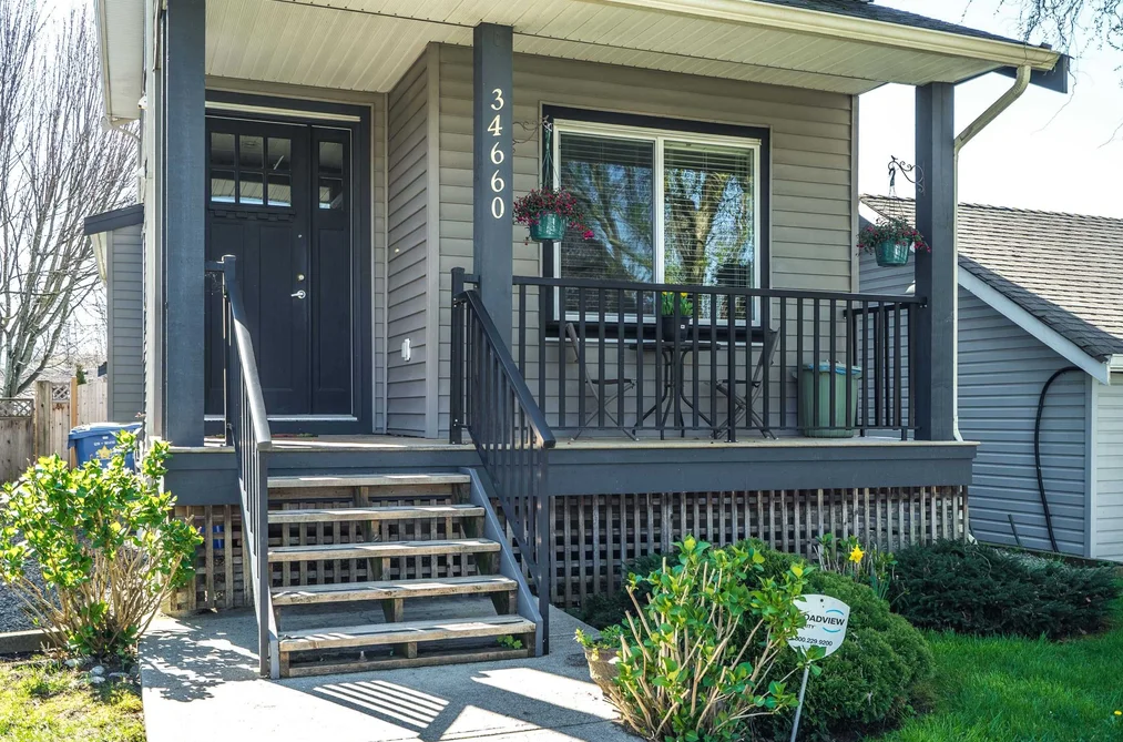 34660 4TH AVENUE, Abbotsford BC V2S 8B8, Abbotsford BC — Residential for Sale - Photo 2