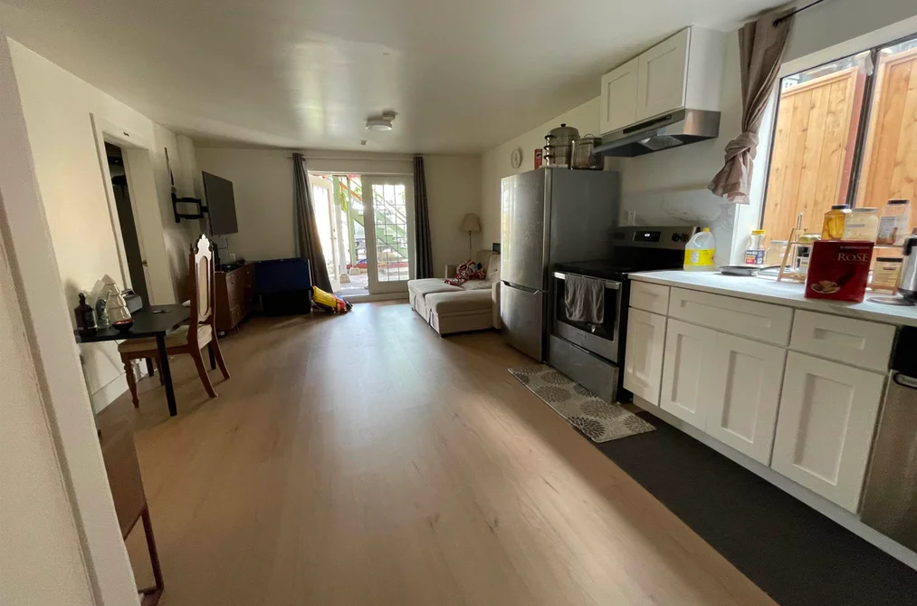 3469 W 8th Avenue, Vancouver, BC - House for Sale - Photo 10 of 10 3469 W 8th Avenue, Vancouver, BC - House for Sale - Photo 10 of 10
