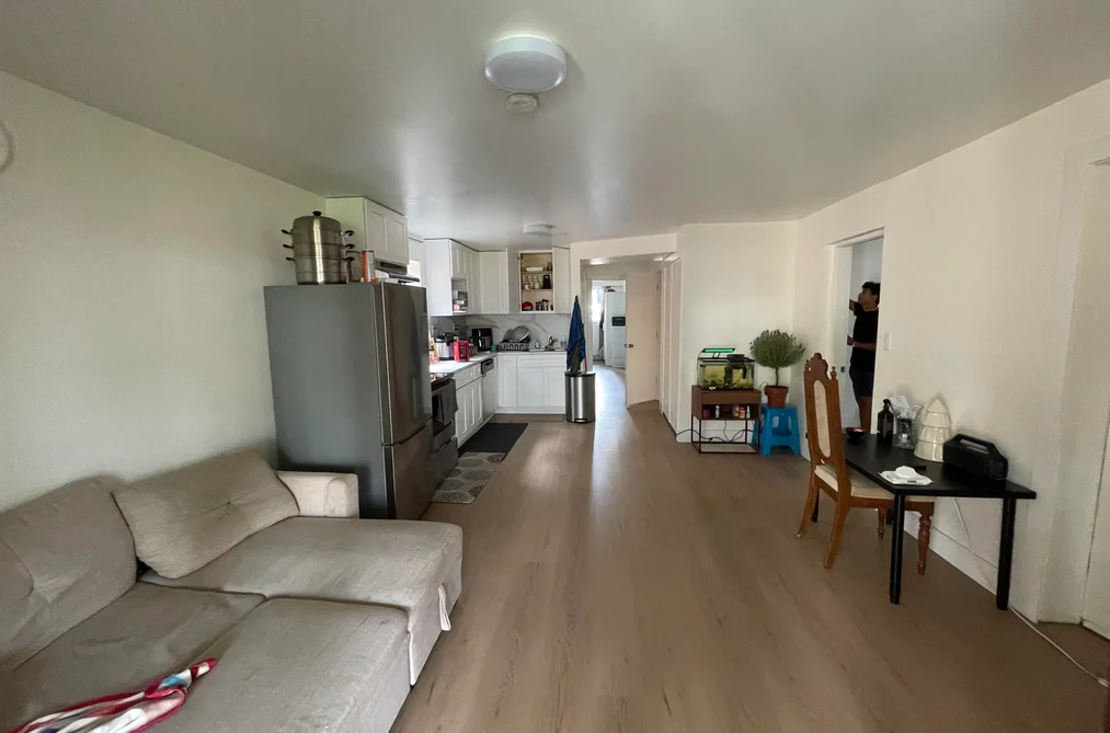 3469 W 8th Avenue, Vancouver, BC - House for Sale - Photo 6 of 10 3469 W 8th Avenue, Vancouver, BC - House for Sale - Photo 6 of 10