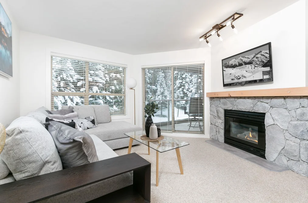 347 4800 SPEARHEAD DRIVE, Whistler BC V8E 1G1, Whistler BC — Residential for Sale - Photo 2