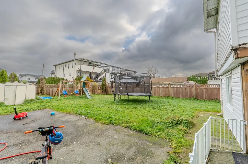 347 Pembina Street, New Westminster, BC - MLS: R3162280 - Photo 5 347 Pembina Street, New Westminster, BC - MLS: R3162280 - Photo 5