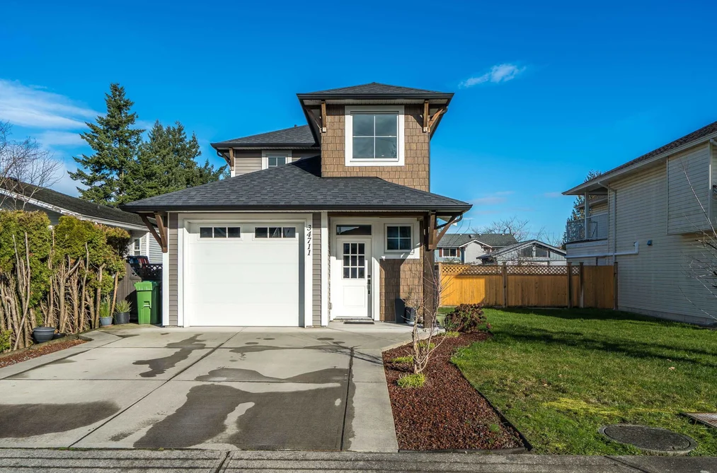 House for sale at 34711 2 Avenue Abbotsford British Columbia - MLS: R3091502