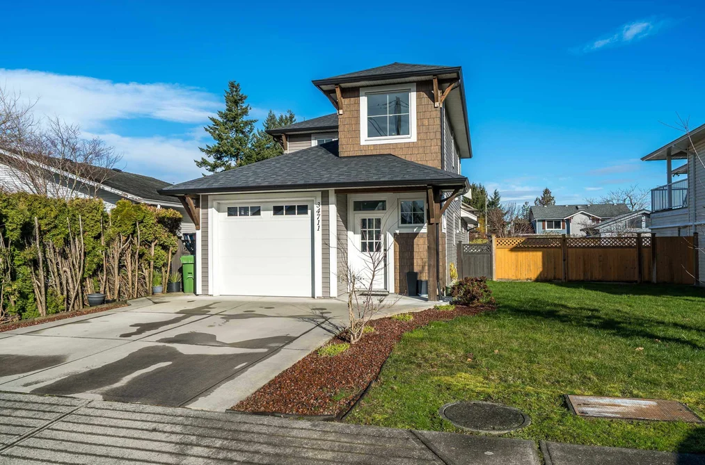 34711 2 AVENUE, Abbotsford BC V2S 8C1, Abbotsford BC — Residential for Sale - Photo 2