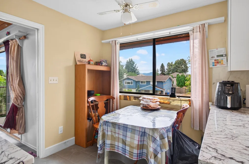 34757 Moffat Avenue, Mission, BC - MLS: R3162959 - Photo 10 34757 Moffat Avenue, Mission, BC - MLS: R3162959 - Photo 10
