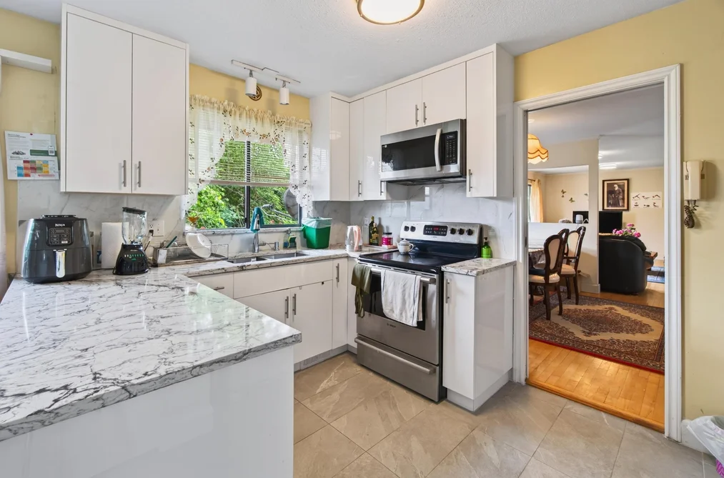 34757 Moffat Avenue, Mission, BC - MLS: R3162959 - Photo 6 34757 Moffat Avenue, Mission, BC - MLS: R3162959 - Photo 6