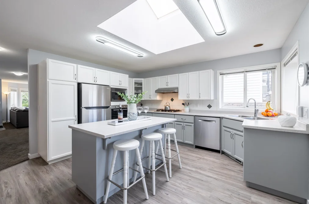 34775 2ND AVENUE, Abbotsford BC V2S 8C1, Abbotsford BC — Residential for Sale - Photo 3