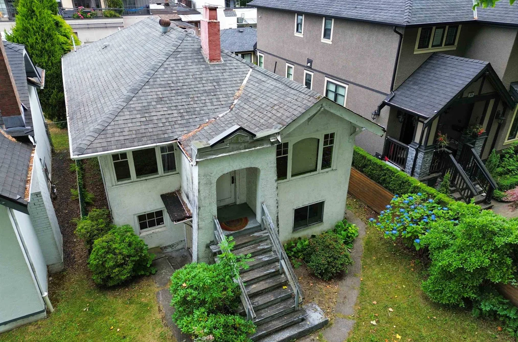 3481 W 10TH AVENUE, Vancouver, BC — Residential for Sale - Photo 2