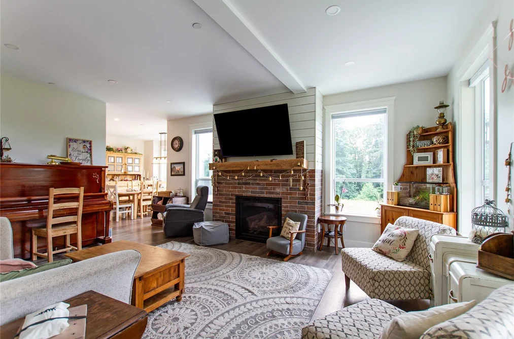 34821 FERNDALE AVENUE, Mission BC V2V 7C8, Mission BC — Residential for Sale - Photo 3