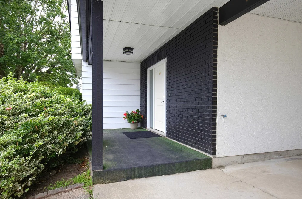 34865 MCLEOD AVENUE, Abbotsford, BC — Residential for Sale - Photo 2
