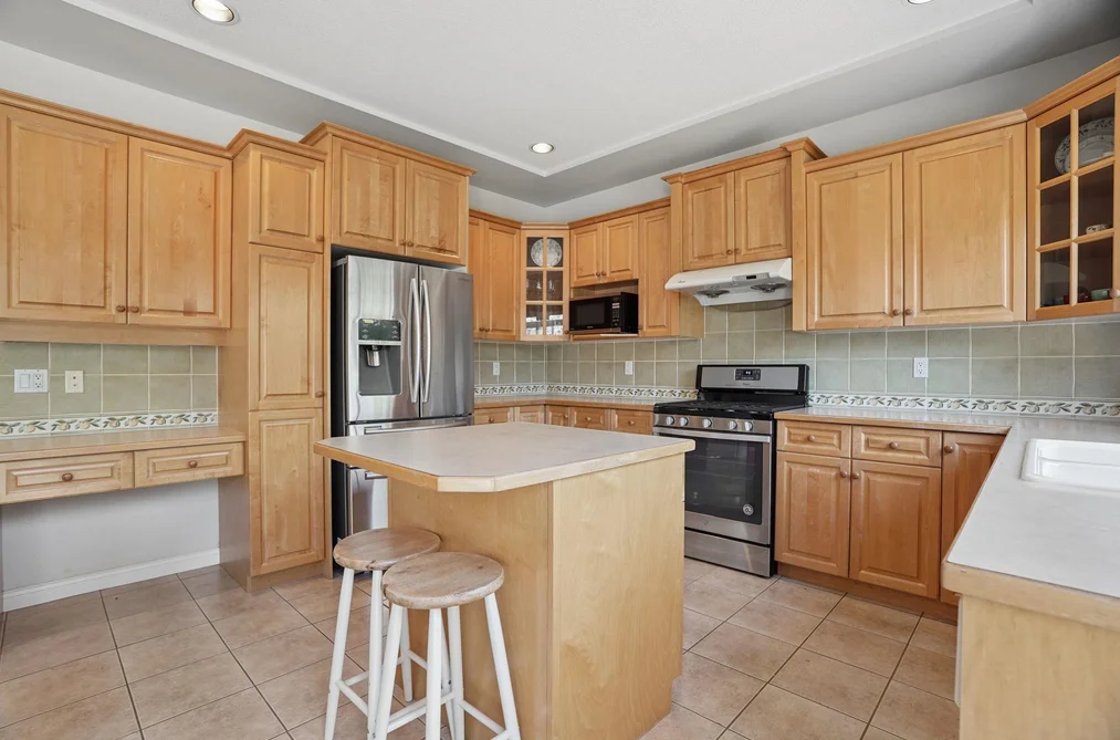 3488 TOLMIE AVENUE, Richmond BC V7C 5P8, Richmond BC — Residential for Sale — Photo 8 of 40