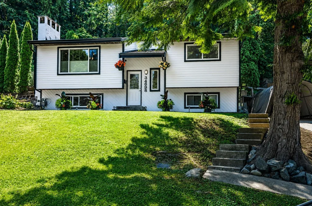 House for sale at 34898 Laburnum Avenue Abbotsford British Columbia - MLS: R3166670