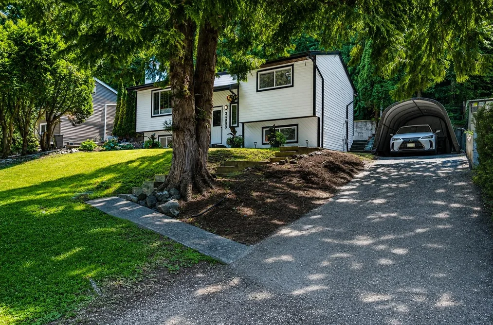 34898 LABURNUM AVENUE, Abbotsford, BC — Residential for Sale — Photo 3 of 35
