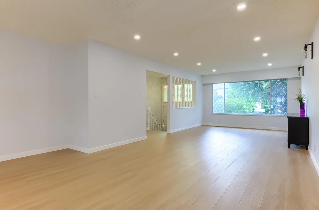 3492 E 49TH AVENUE, Vancouver BC V5S 1M2, Vancouver BC — Residential for Sale - Photo 2