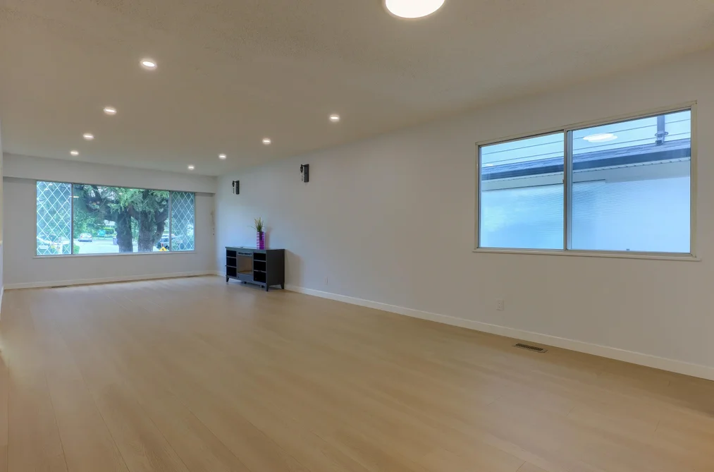 3492 E 49TH AVENUE, Vancouver BC V5S 1M2, Vancouver BC — Residential for Sale - Photo 4