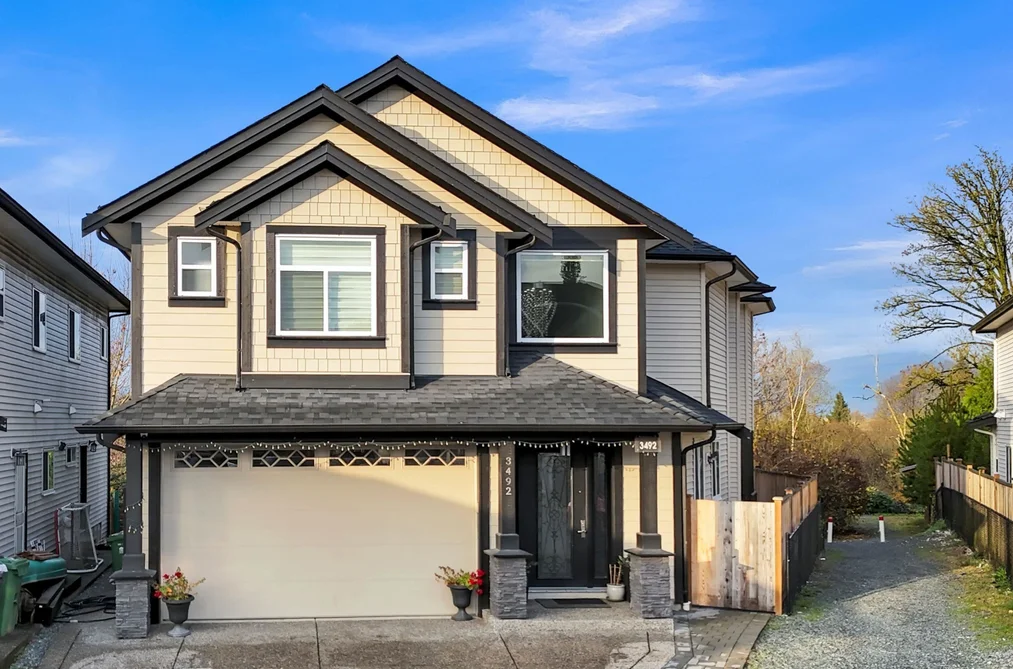 House for sale at 3492 Hazelwood Place Abbotsford British Columbia - MLS: R3124267