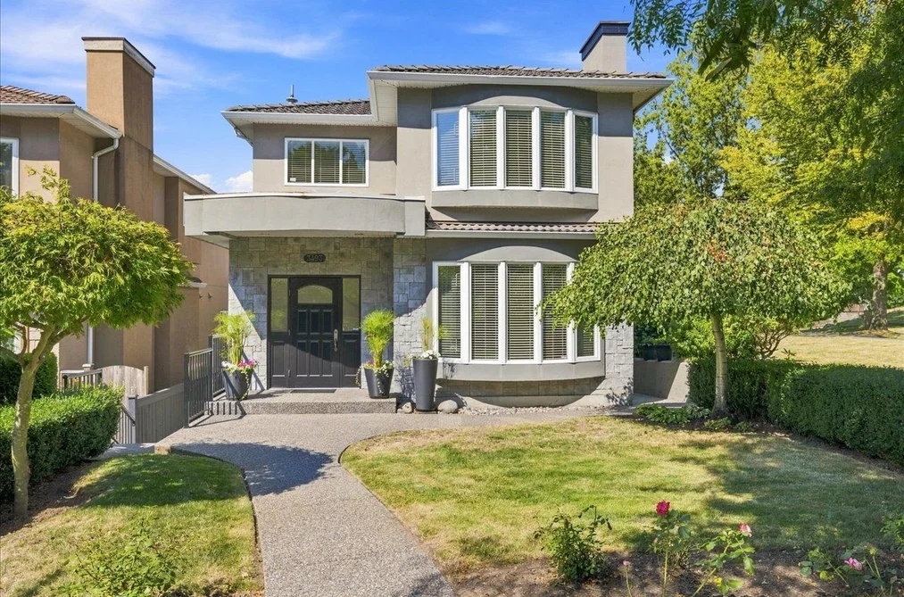 House for sale at 3493 Oxford Street Vancouver British Columbia - MLS: R3162581