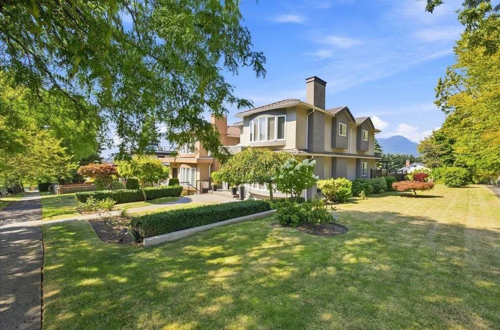 3493 Oxford Street, Vancouver, BC - MLS: R3162581 - Photo 3 3493 Oxford Street, Vancouver, BC - MLS: R3162581 - Photo 3