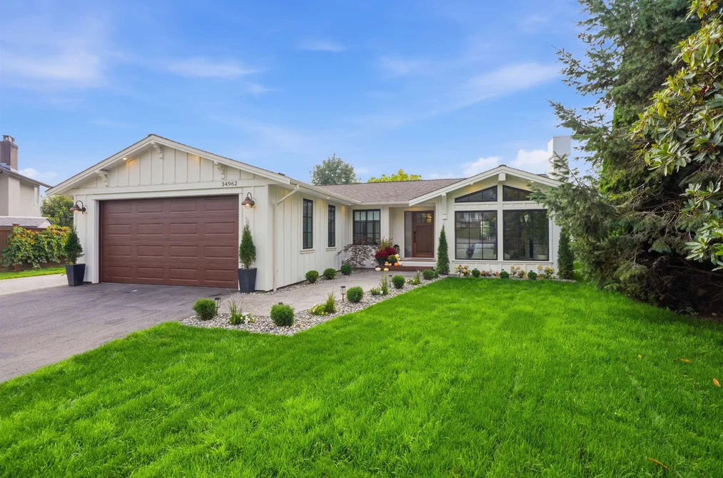 34962 Mt. Blanchard Dr, Abbotsford, BC - MLS: R3175511