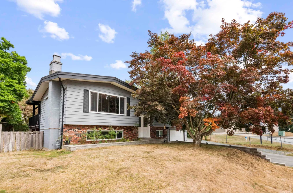 3499 Wright Street, Abbotsford, BC - MLS: R3161783 - Photo 2 3499 Wright Street, Abbotsford, BC - MLS: R3161783 - Photo 2