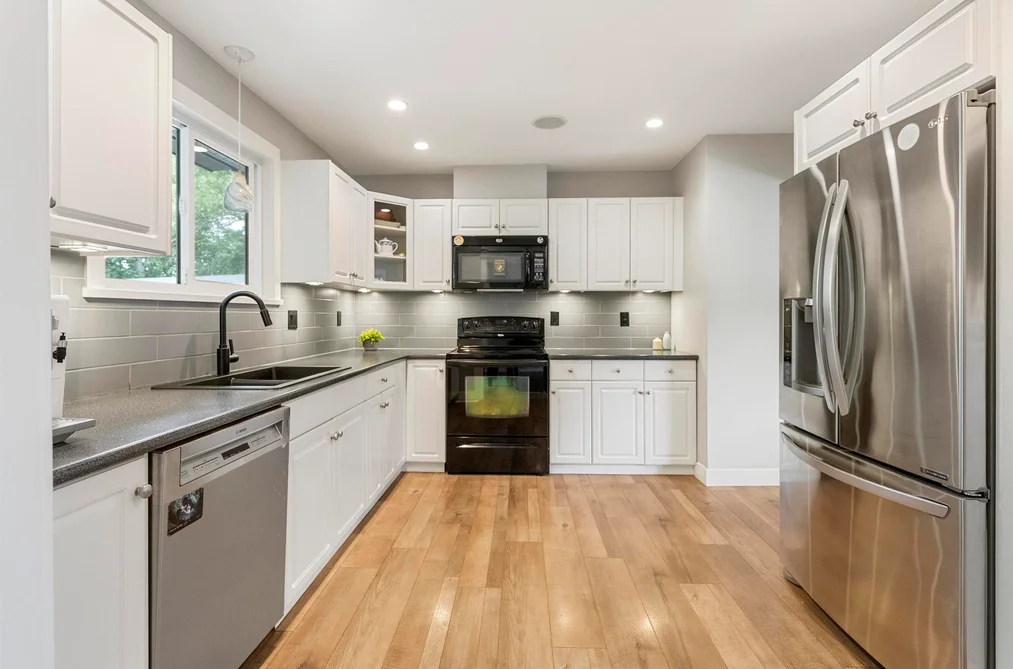 3499 Wright Street, Abbotsford, BC - MLS: R3161783 - Photo 4 3499 Wright Street, Abbotsford, BC - MLS: R3161783 - Photo 4