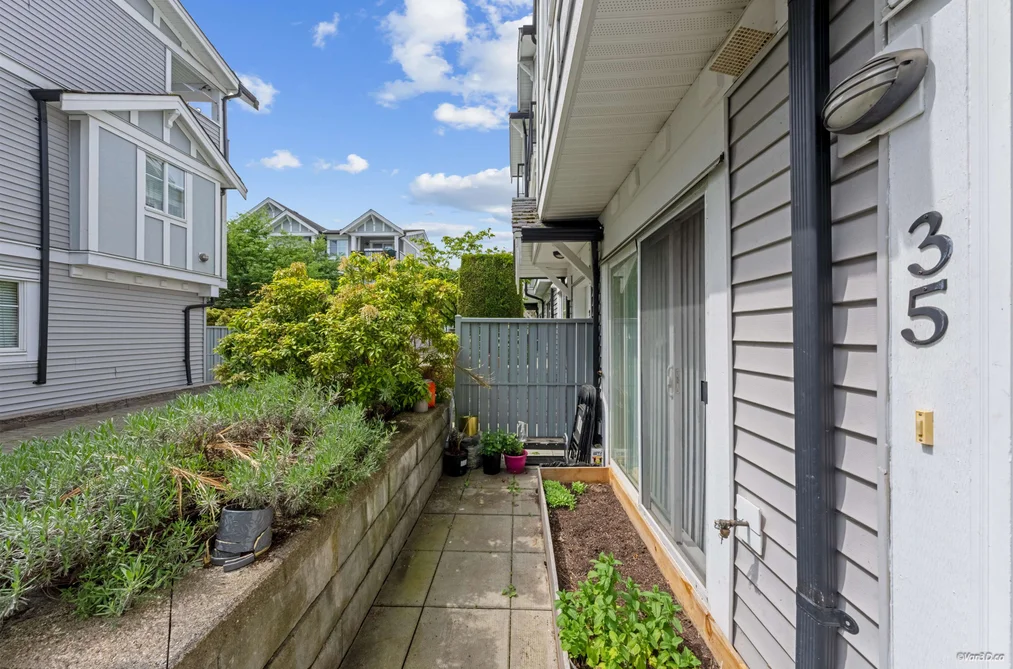 35 13239 OLD YALE ROAD, Surrey BC V3T 3C5, Surrey BC — Residential for Sale - Photo 4