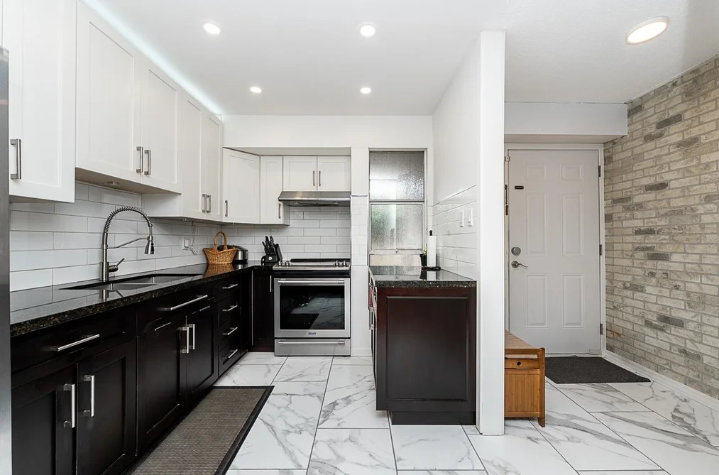 Townhouse for sale at 35 13795 102 Avenue Surrey British Columbia - MLS: R3145351
