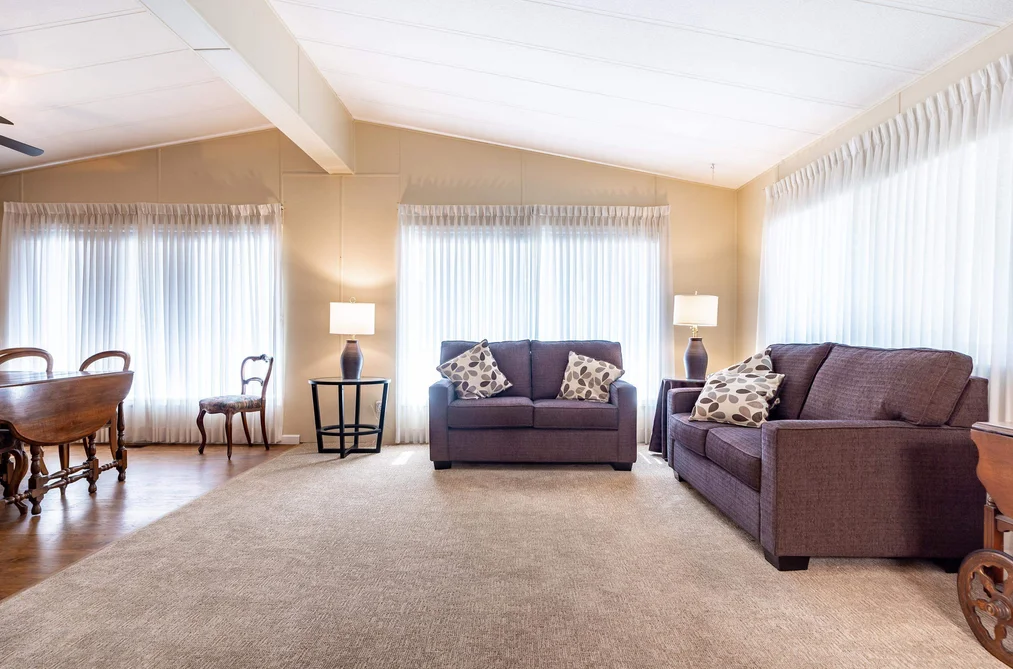 35 2120 KING GEORGE BOULEVARD, Surrey BC V4A 6Y8, Surrey BC — Residential for Sale - Photo 5
