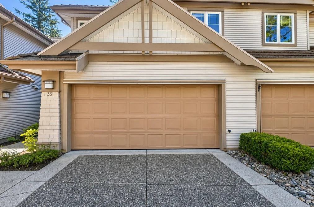35 2351 PARKWAY BOULEVARD, Coquitlam BC V3E 3P2, Coquitlam BC — Residential for Sale - Photo 2